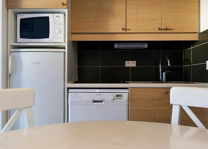 Apartment Superbe Vue Mer, Port Et Golf - 6 Personnes